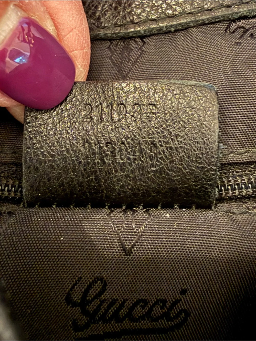 Vintage Gucci Guccissima black bag